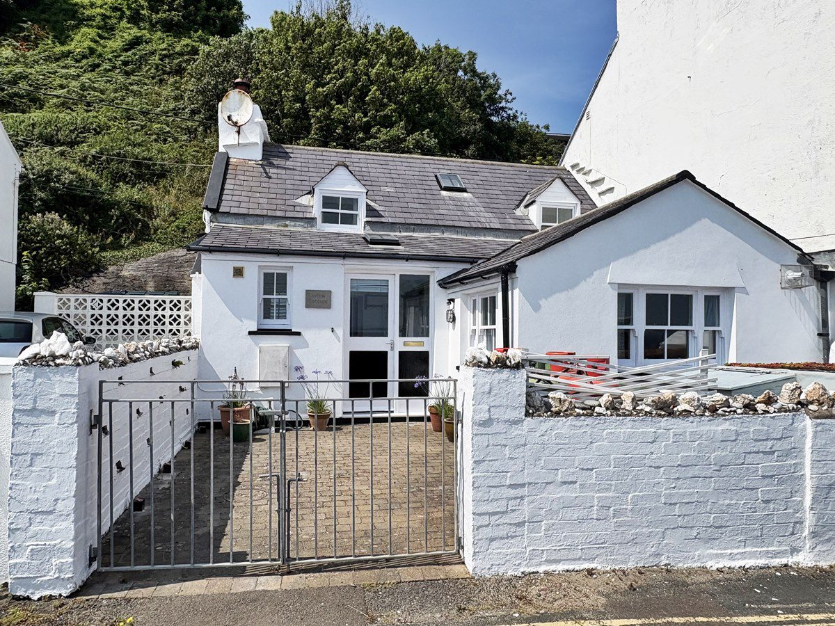 Curlew Cottage, The Promenade, Laxey, Isle of Man, IM4 7DF