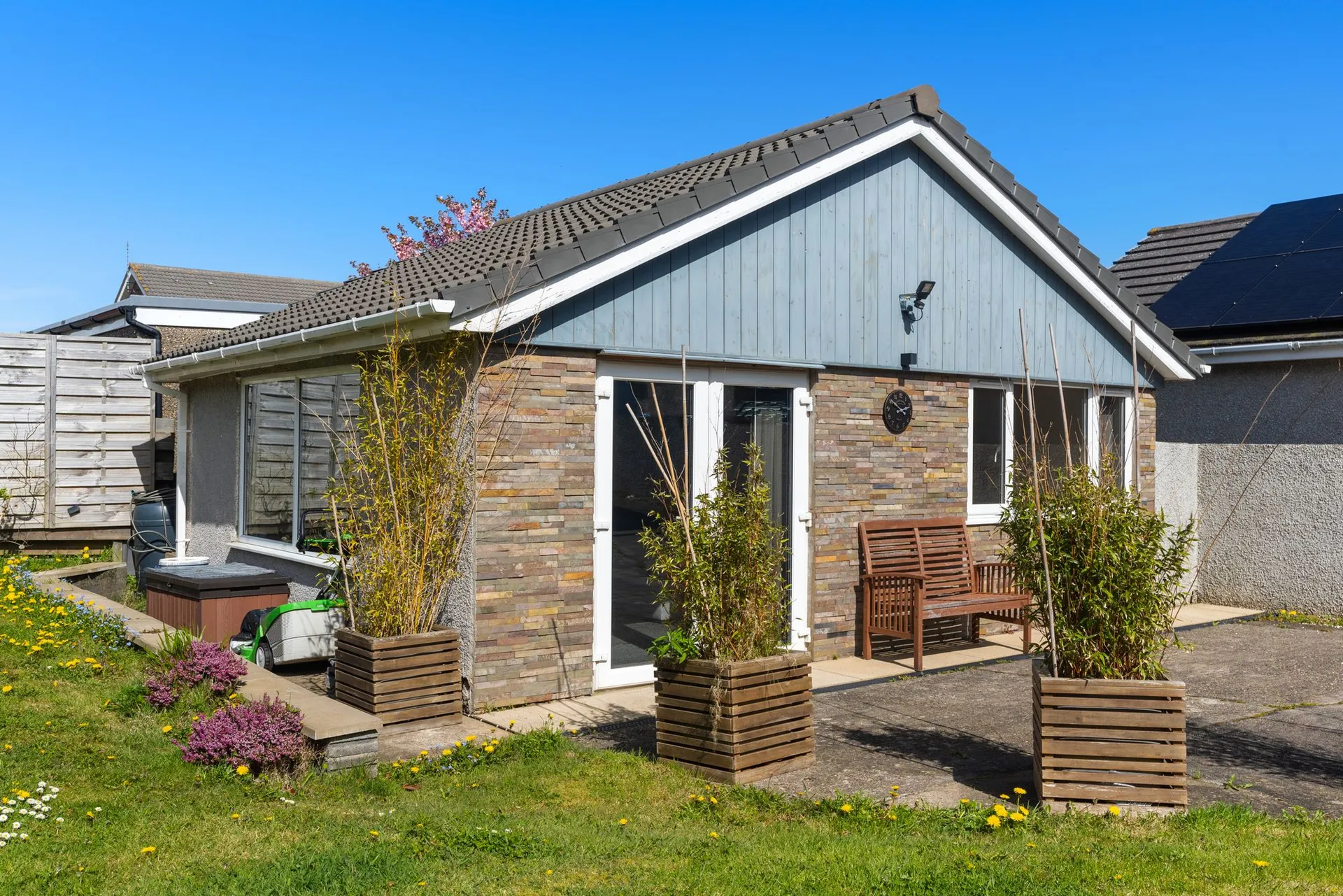 Mannin Veen, Lheaney Road, Ramsey, IM8 2JF, photograph 2