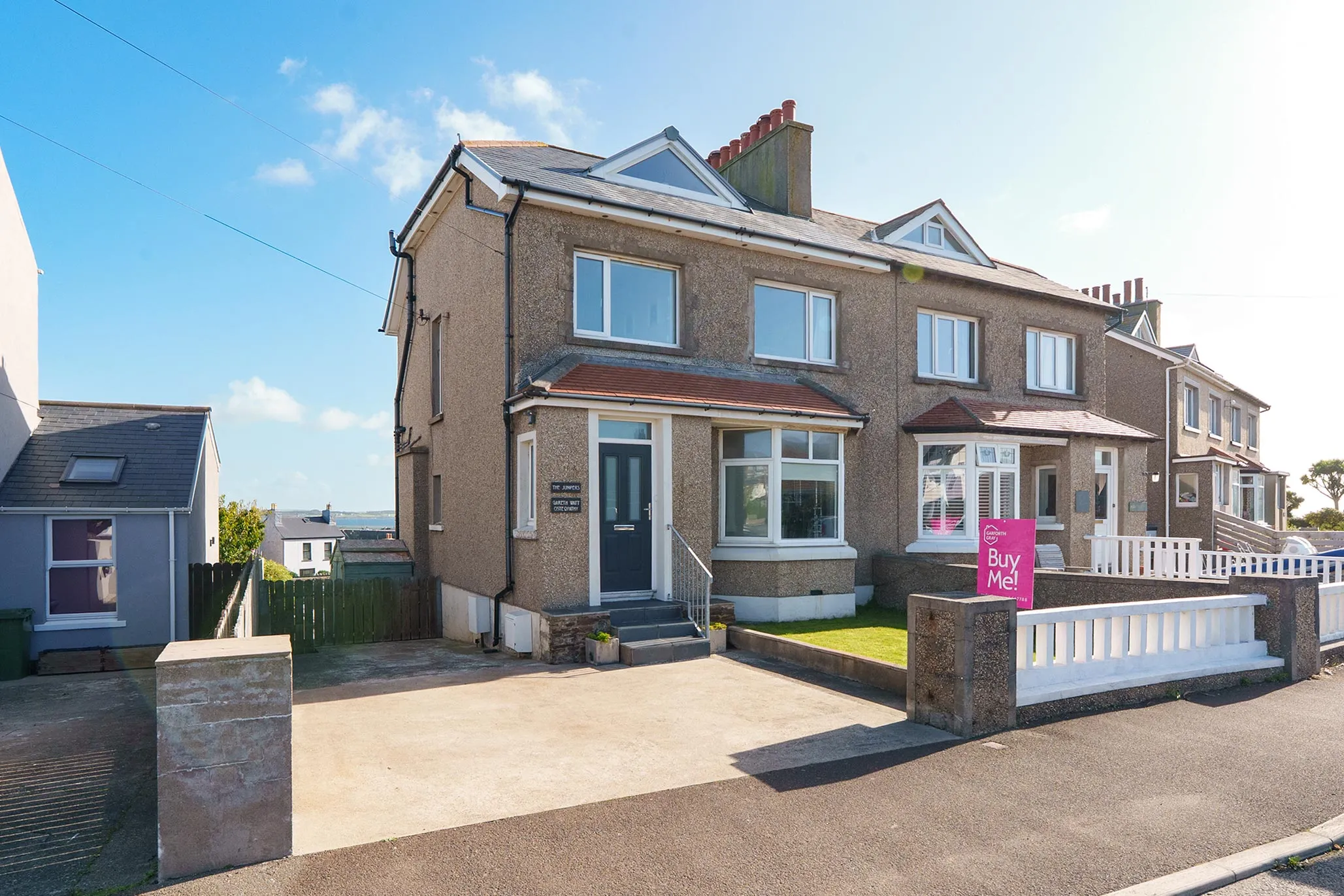 Spacious Family Home with Lovely Aspects